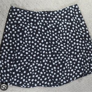 Garage Black and White Flowers Mini Skirt